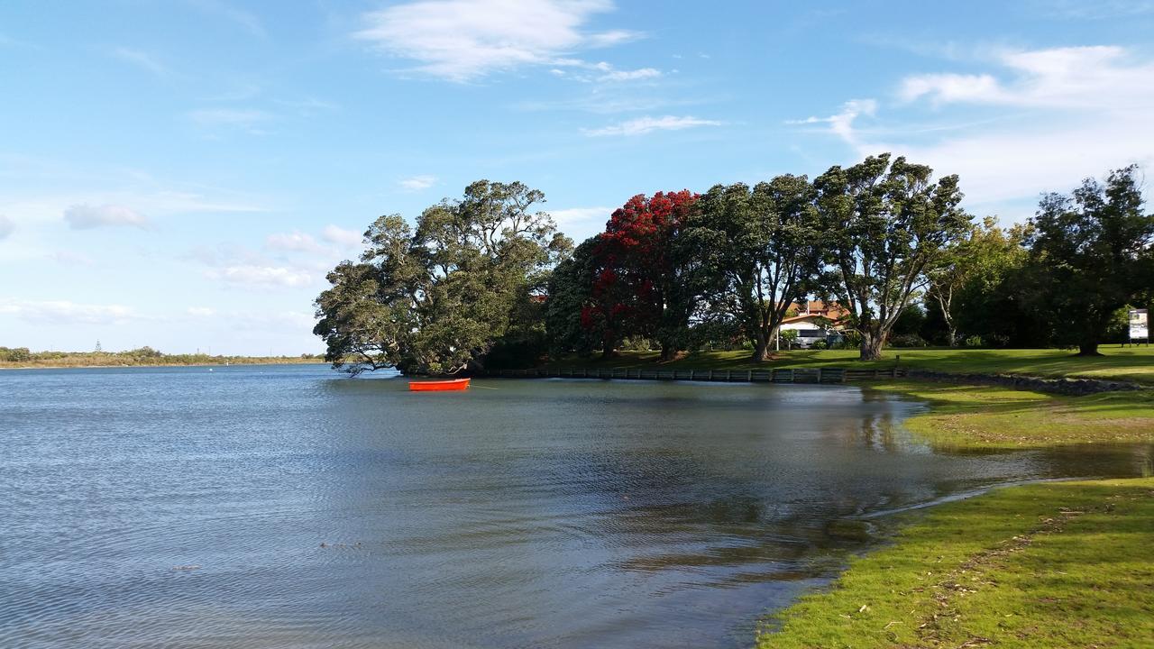 Athenree Waterside Accommodation Bagian luar foto