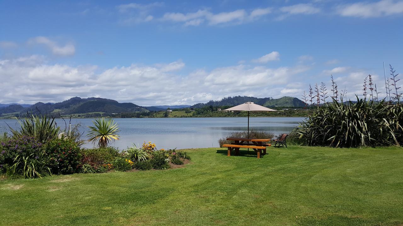 Athenree Waterside Accommodation Bagian luar foto