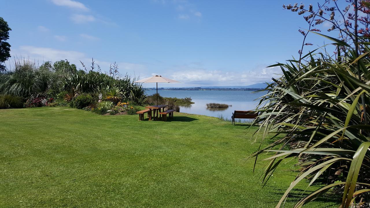 Athenree Waterside Accommodation Bagian luar foto